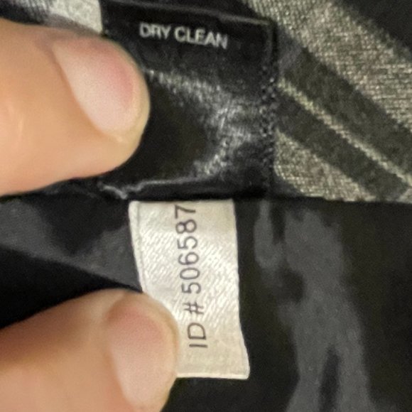 EUC - Express Design Studio Editor Fit, Black Gray Plaid Pencil Skirt, Size 10 - Picture 6 of 6